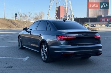 Седан Audi A4 2021 в Киеве