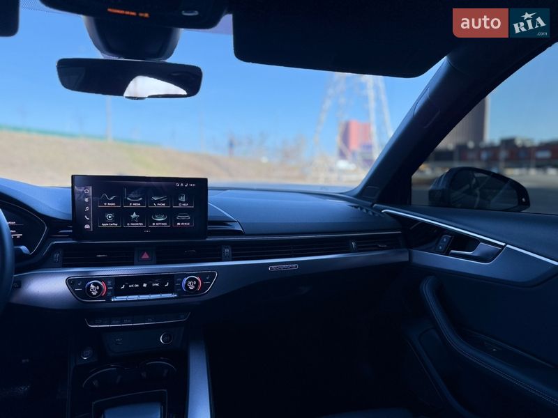 Седан Audi A4 2021 в Киеве