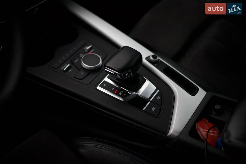 Универсал Audi A4 2017 в Черновцах
