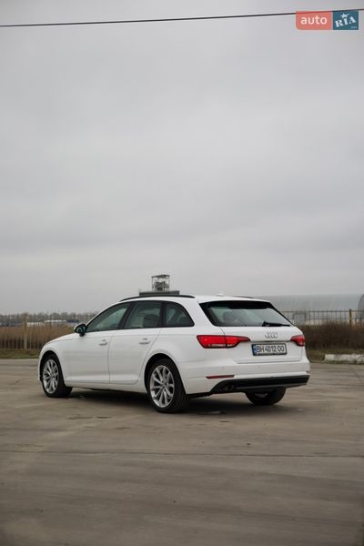 Универсал Audi A4 2017 в Одессе