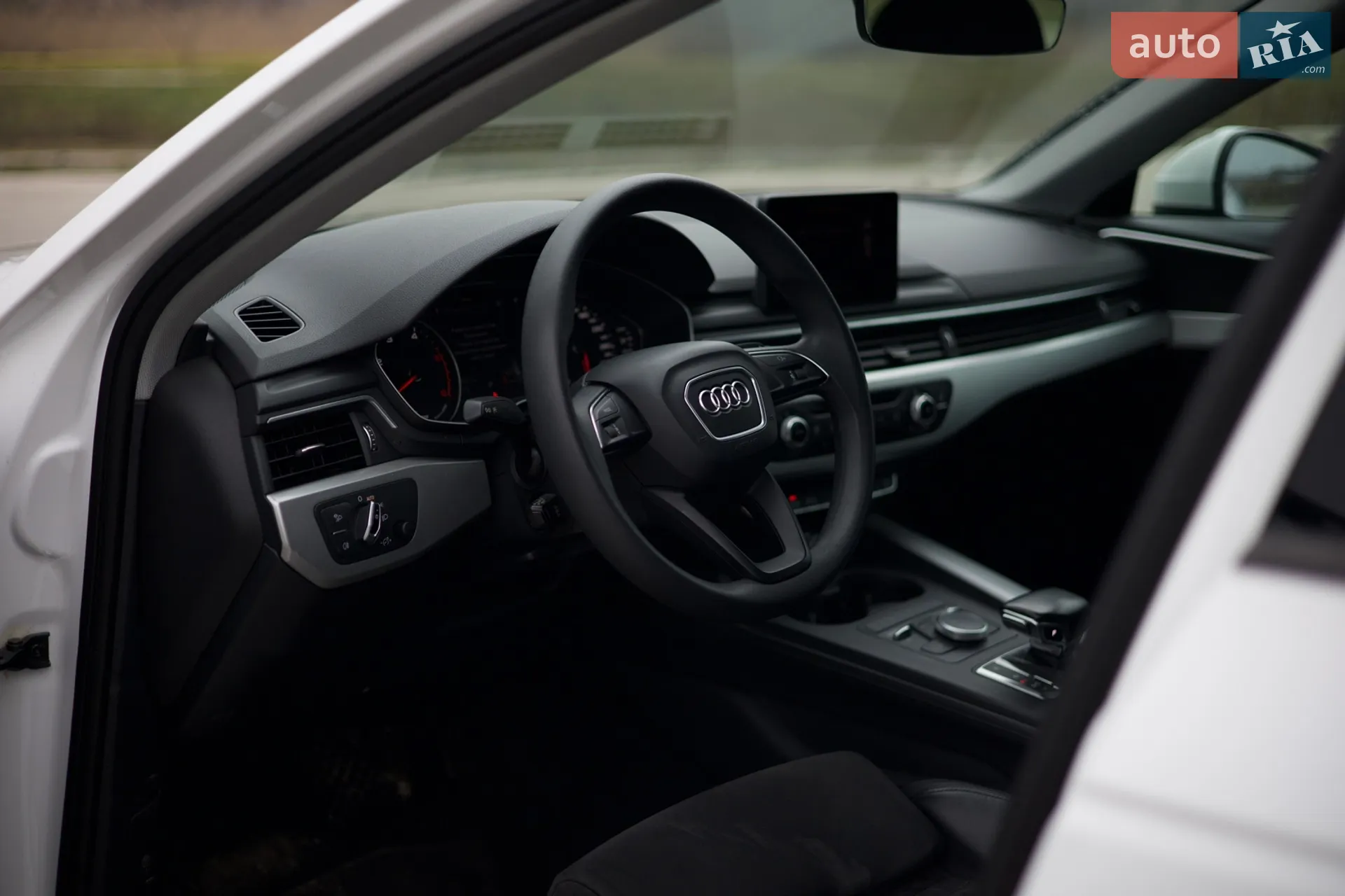 2017 Audi A4 - мініатюра 23