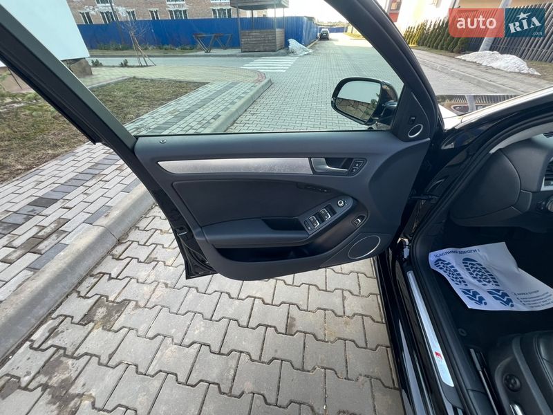 Седан Audi A4 2015 в Луцьку