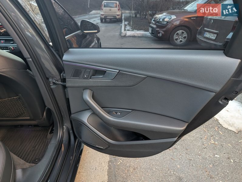 Седан Audi A4 2016 в Києві фото 33 Седан Audi A4 2016 в Києві