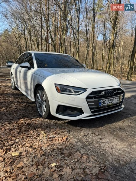 Седан Audi A4 2021 в Львове
