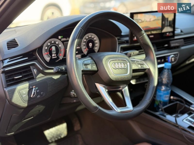 Седан Audi A4 2021 в Киеве
