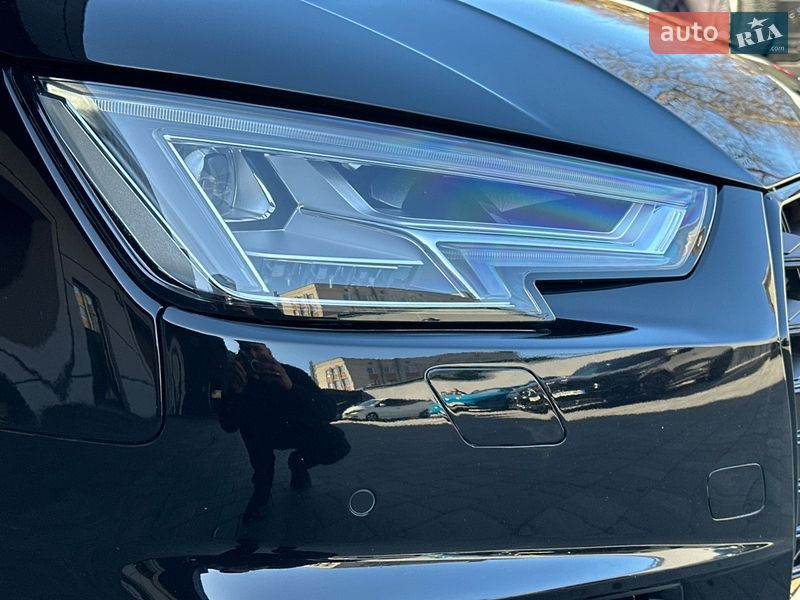 Седан Audi A4 2017 в Рівному