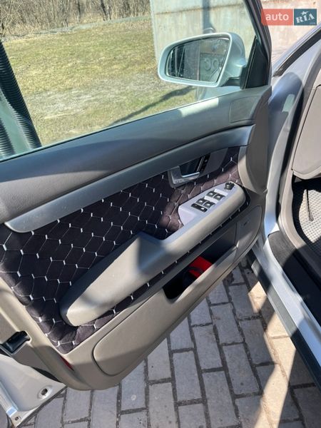 Универсал Audi A4 2001 в Нововолынске