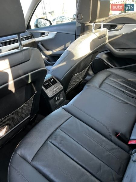 Седан Audi A4 2017 в Ивано-Франковске