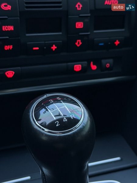Седан Audi A4 2005 в Днепре