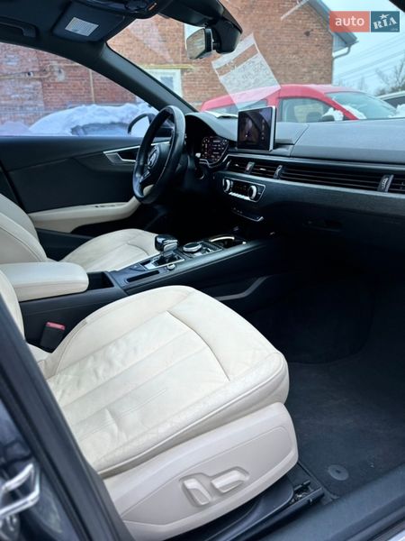 Седан Audi A4 2016 в Львові