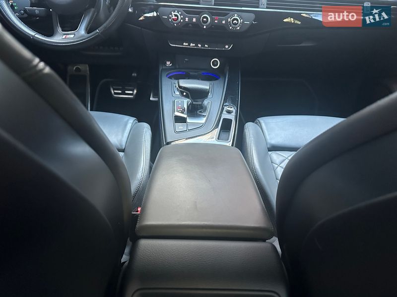Седан Audi A4 2018 в Броварах