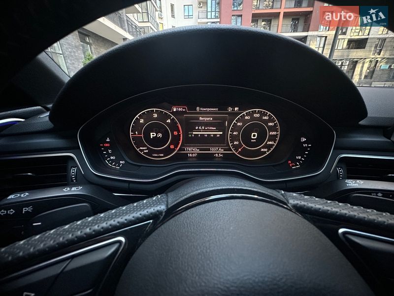 Седан Audi A4 2018 в Броварах