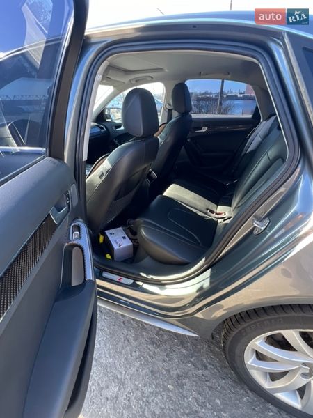 Седан Audi A4 2014 в Киеве