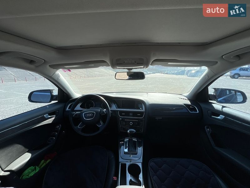 Седан Audi A4 2014 в Киеве