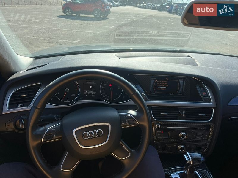 Седан Audi A4 2014 в Киеве