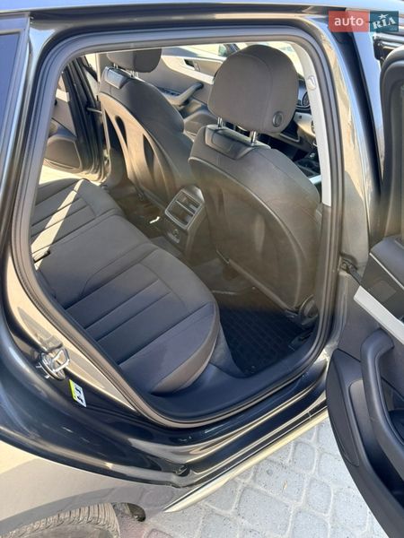 Универсал Audi A4 2020 в Старом Самборе