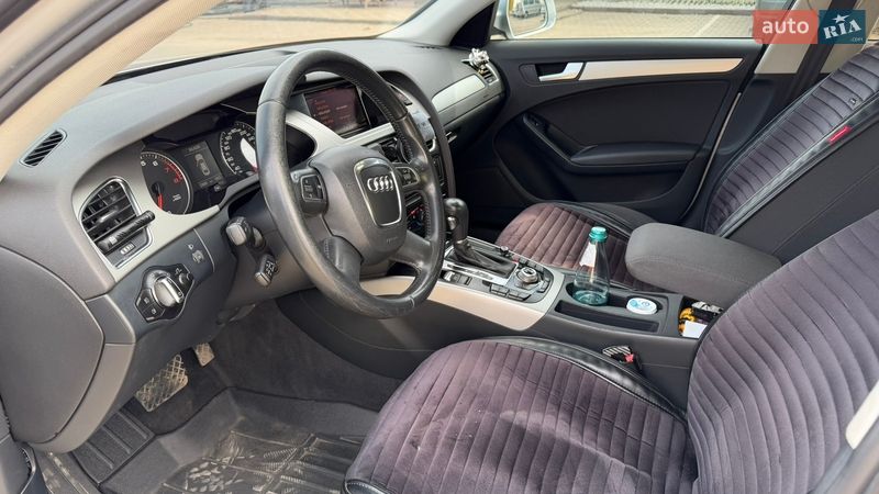 Седан Audi A4 2010 в Одессе