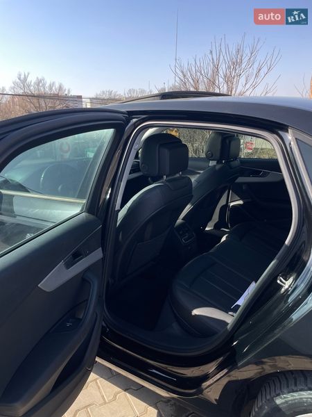 Седан Audi A4 2016 в Чернівцях