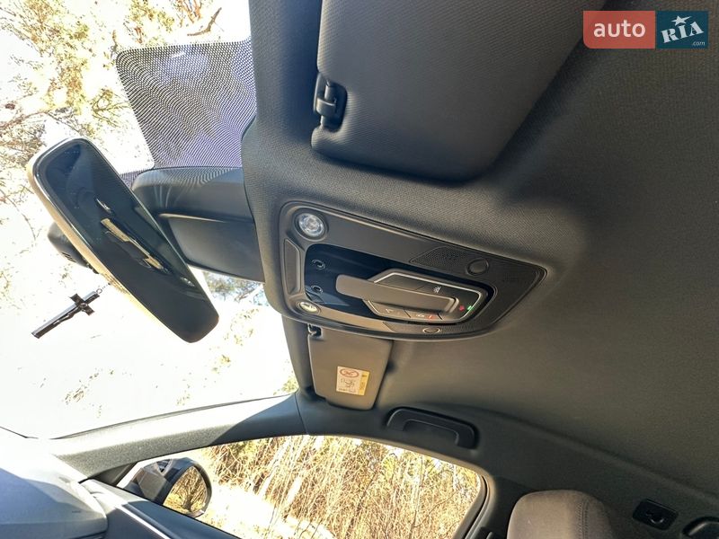 Универсал Audi A4 2020 в Киеве