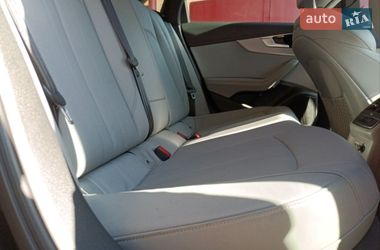 Седан Audi A4 2023 в Киеве