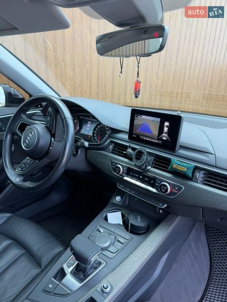 Седан Audi A4 2019 в Одесі