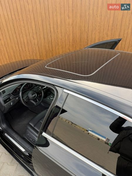 Седан Audi A4 2019 в Одесі