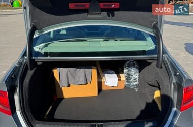 Седан Audi A4 2010 в Буче