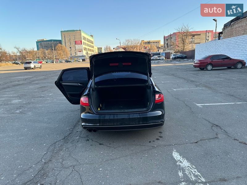 Седан Audi A4 2014 в Києві