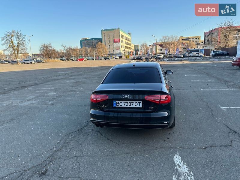 Седан Audi A4 2014 в Киеве
