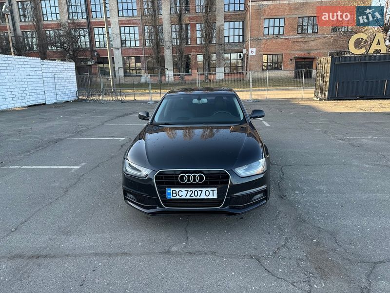 Седан Audi A4 2014 в Києві