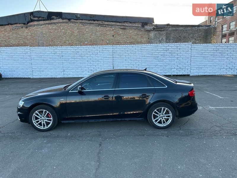 Седан Audi A4 2014 в Киеве