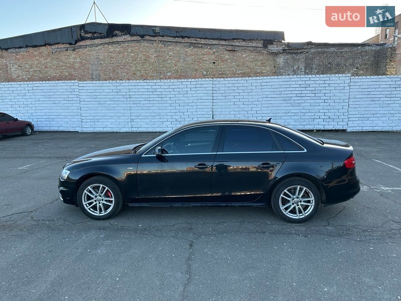 Седан Audi A4 2014 в Києві