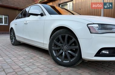 Седан Audi A4 2013 в Вижнице