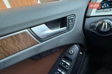 Седан Audi A4 2013 в Вижнице