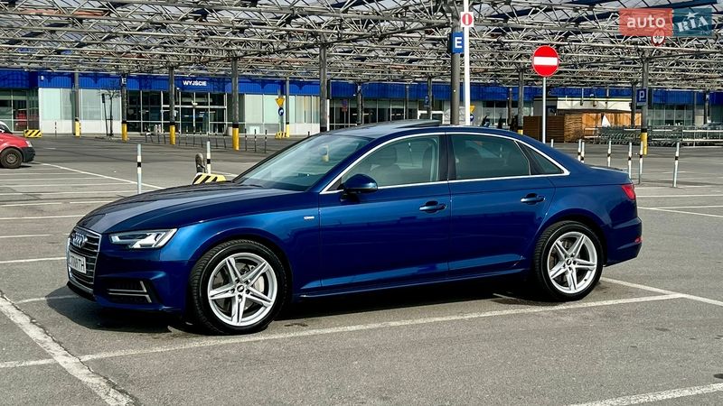 Седан Audi A4 2016 в Львові