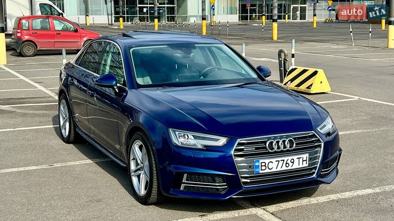 Седан Audi A4 2016 в Львові