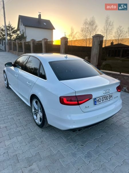 Седан Audi A4 2015 в Тернополе