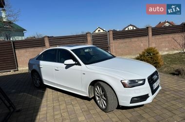 Седан Audi A4 2014 в Ивано-Франковске