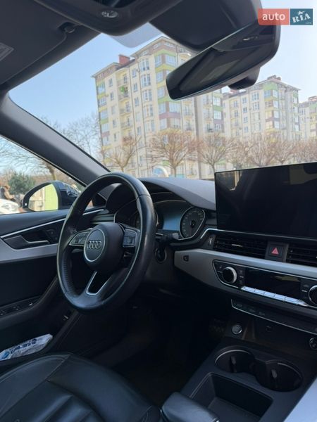 Седан Audi A4 2020 в Ивано-Франковске