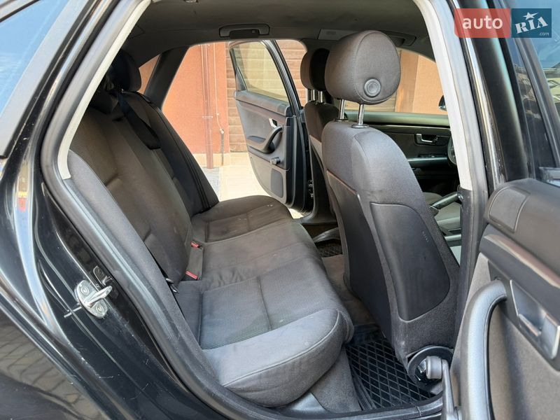 Седан Audi A4 2001 в Ужгороде