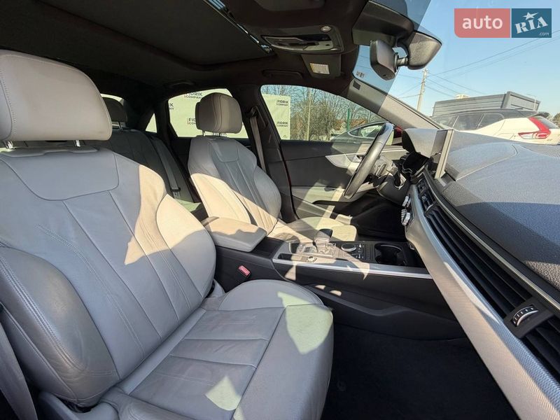 Седан Audi A4 2017 в Луцке