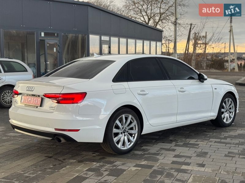 Седан Audi A4 2017 в Львове