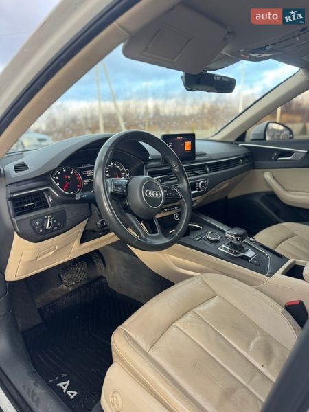 Седан Audi A4 2017 в Львове