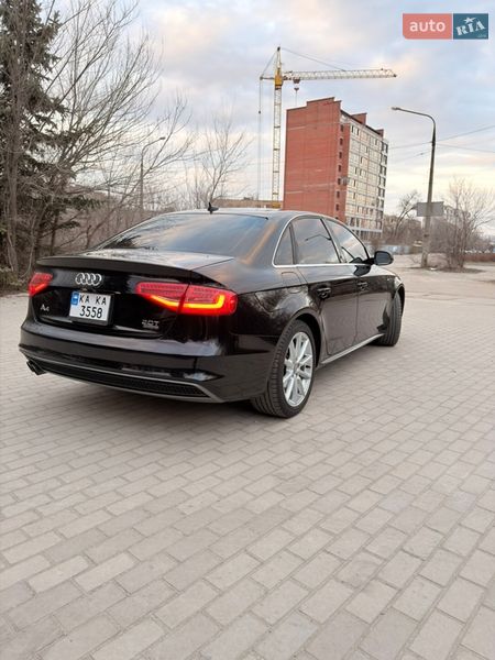 Седан Audi A4 2015 в Запорожье