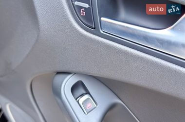 Седан Audi A4 2015 в Запорожье