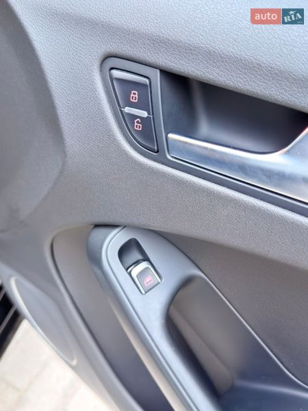 Седан Audi A4 2015 в Запорожье