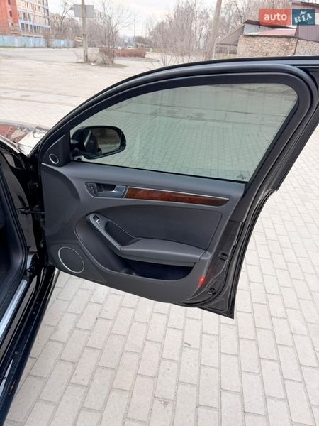 Седан Audi A4 2015 в Запорожье