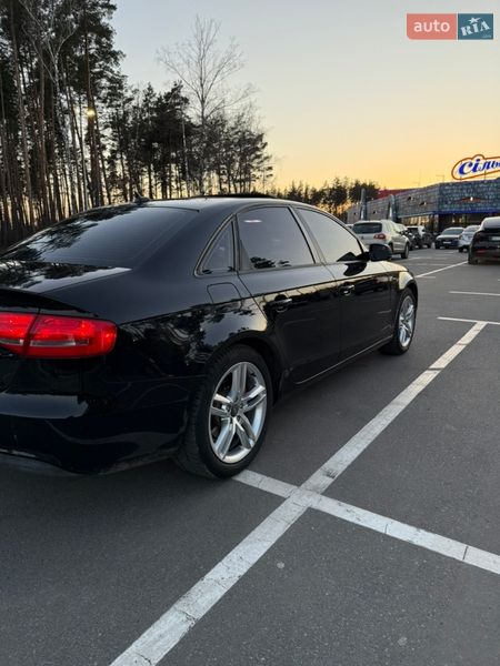Седан Audi A4 2012 в Киеве