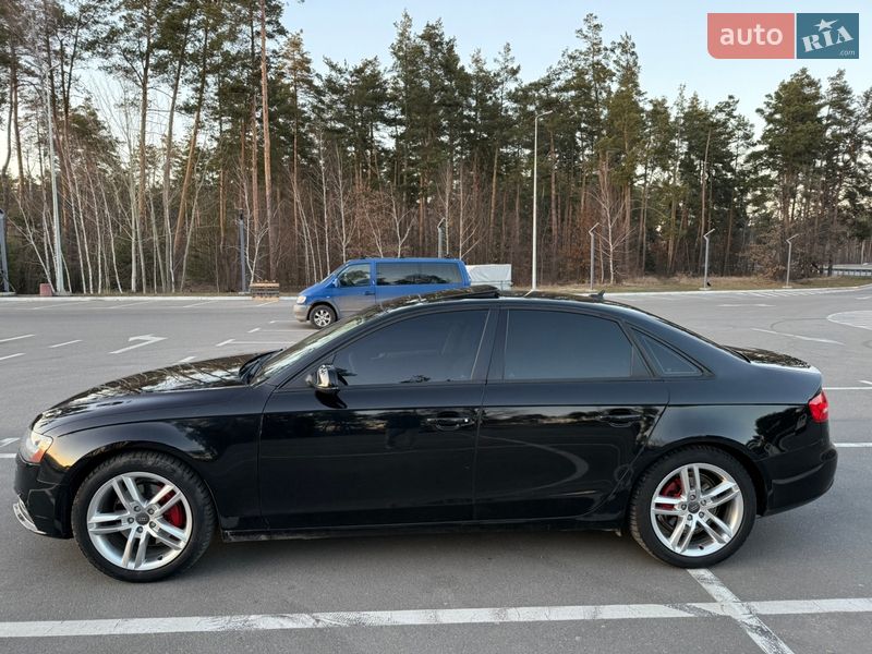 Седан Audi A4 2012 в Киеве