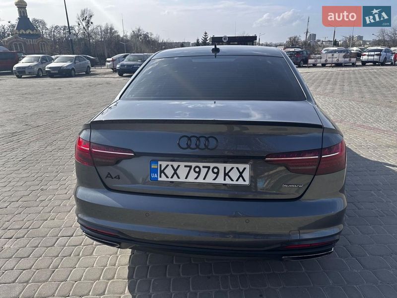 Седан Audi A4 2022 в Киеве